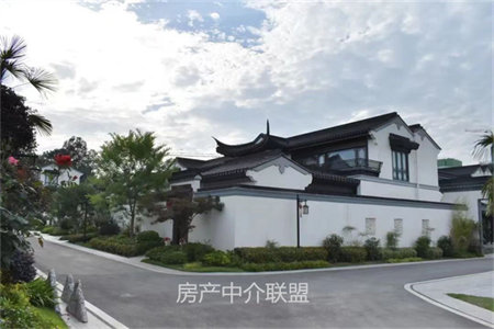 西苑小区3室1厅1卫117.8㎡带付房