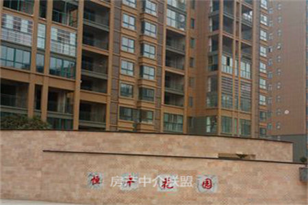 个人房源，其他中介勿信，龙润嘉园新房，送储藏室！